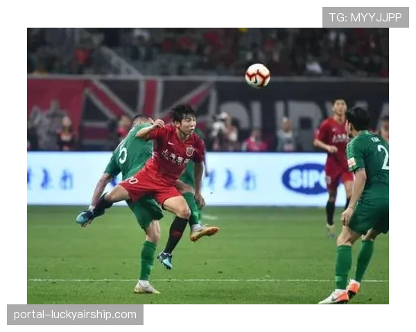 杨世元头部受伤接受检查，具体伤情待评估